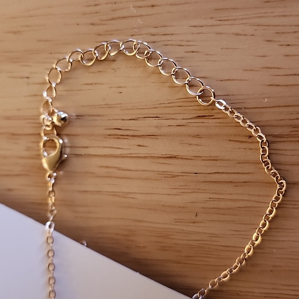 NWT 18kt gold plated Clover Necklace - Picture 4 of 4